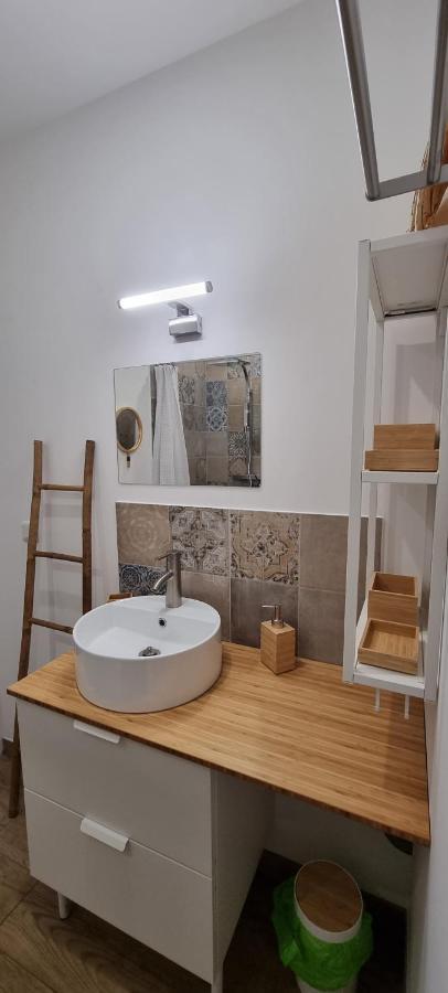 Appartement Chaleureux En Ardeche La Roche-de-Glun Kültér fotó